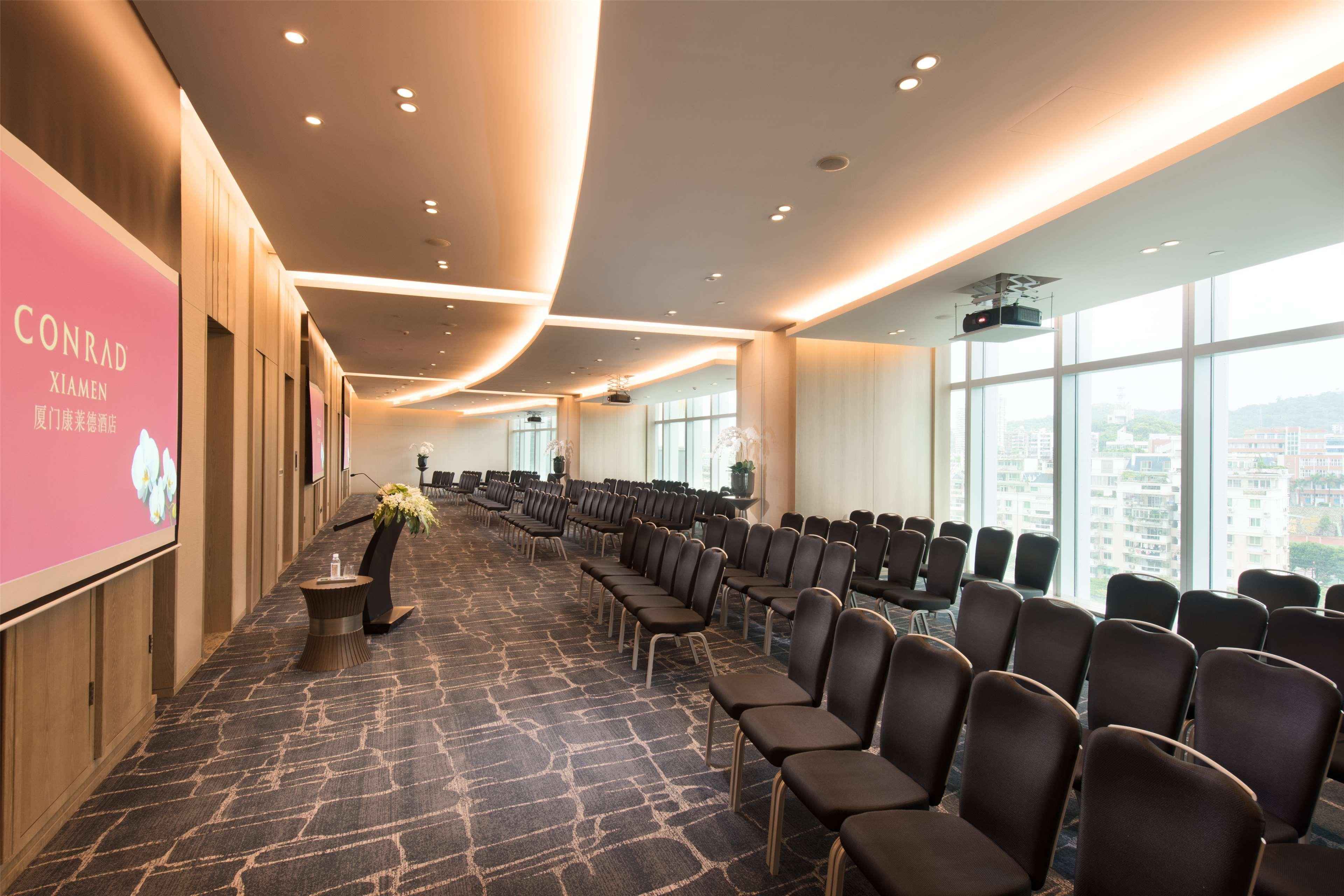 Conrad Xiamen Hotel Exterior photo