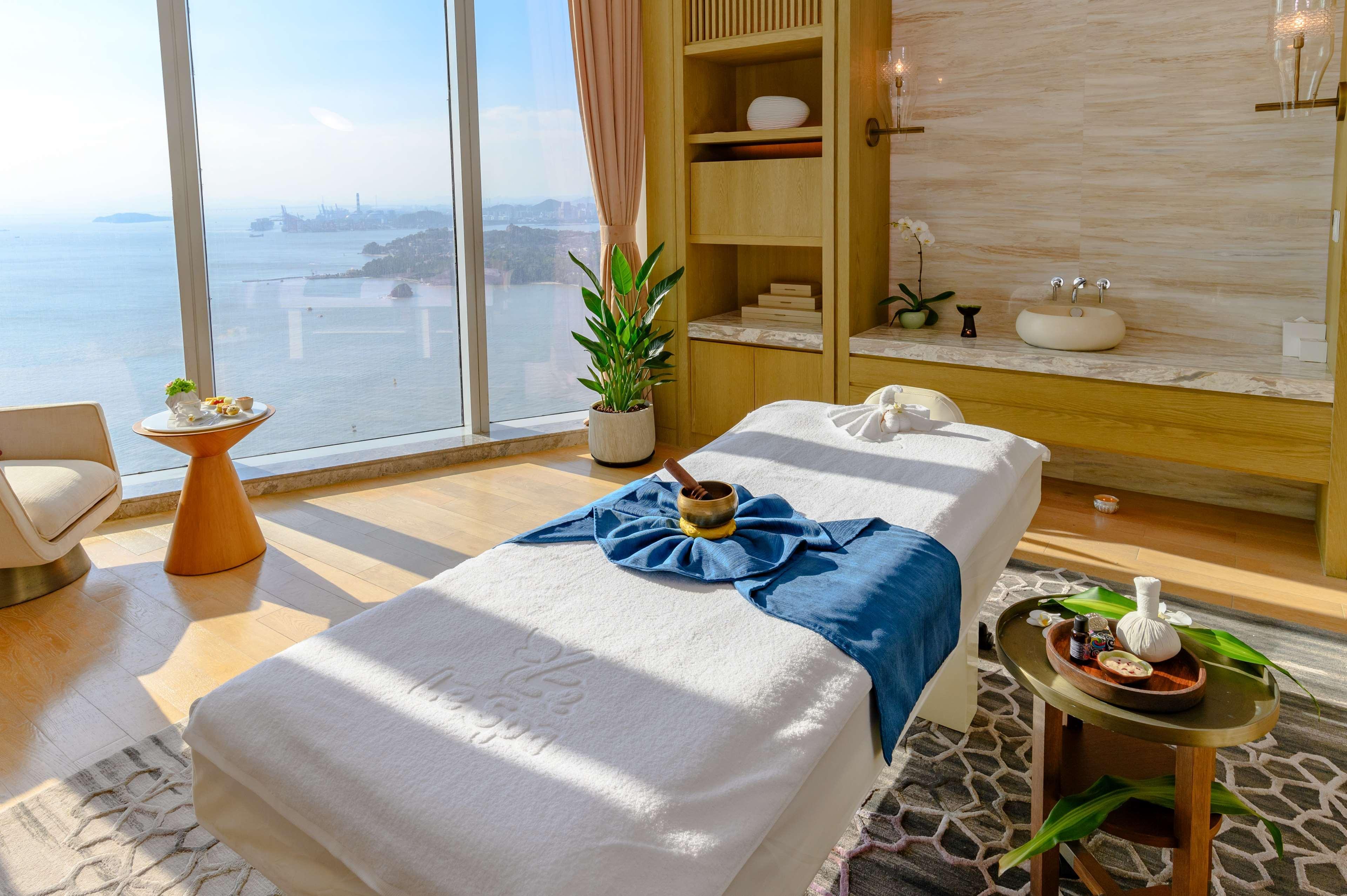 Conrad Xiamen Hotel Exterior photo