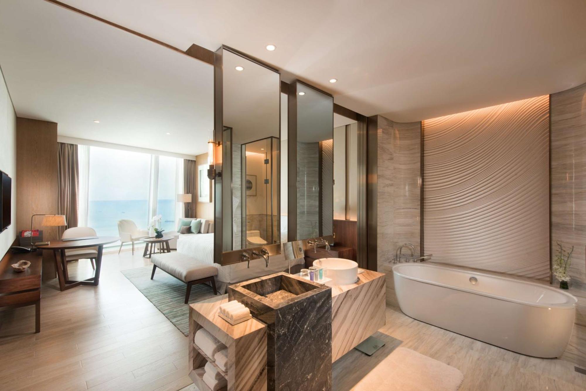 Conrad Xiamen Hotel Exterior photo