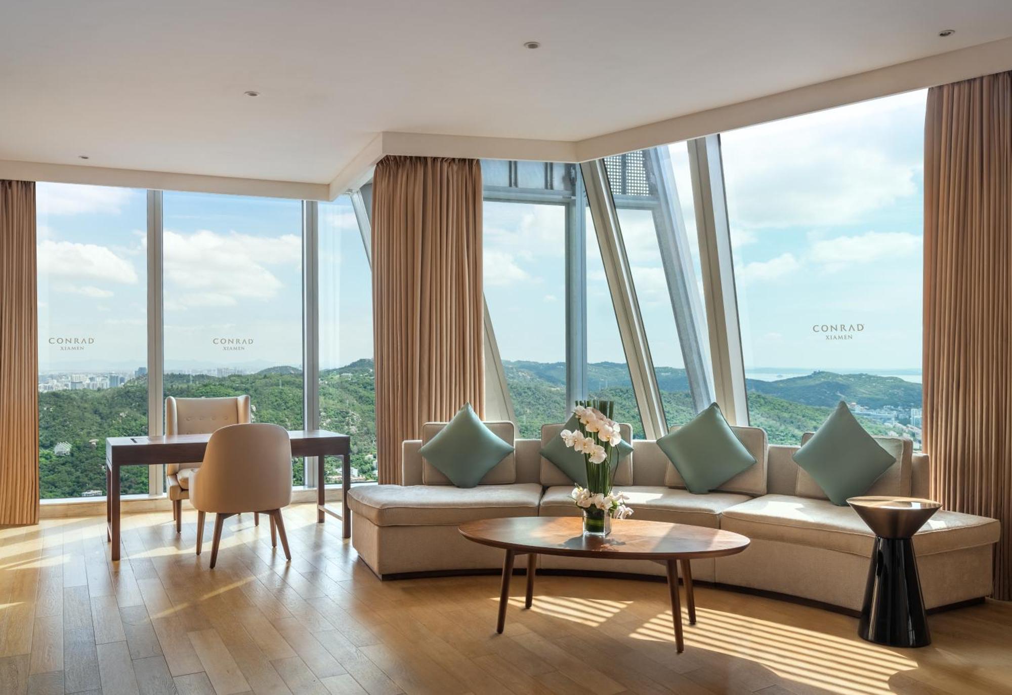 Conrad Xiamen Hotel Exterior photo