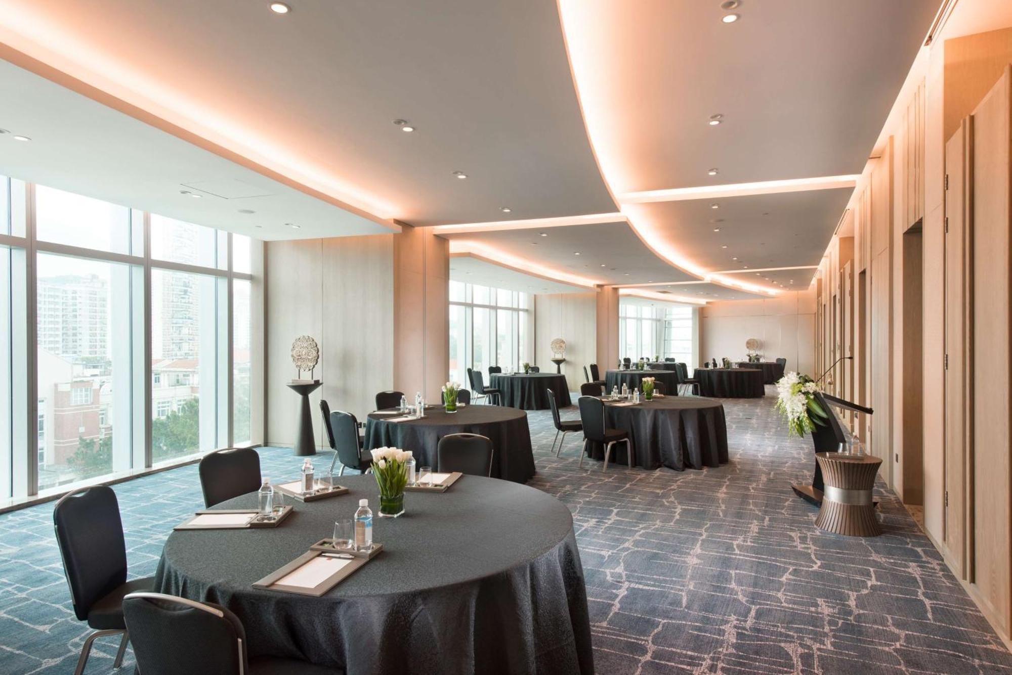 Conrad Xiamen Hotel Exterior photo